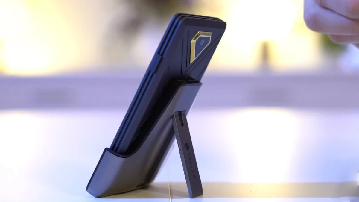ELLIPAL Titan 2.0 Security Adapter charging stand
